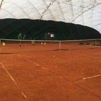 Photo taken at Oukey Tenis by Majo I. on 3/12/2016