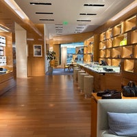 Retail  Louis Vuitton Garden Mall Boutique, Palm Beach