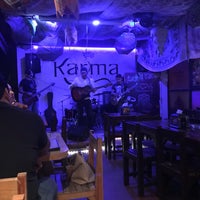 Das Foto wurde bei Karma Drinks&amp;amp;Friends von FENIX3000 am 4/6/2018 aufgenommen