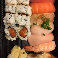 Foto scattata a What The Fish Sushi da What The Fish Sushi il 2/2/2016