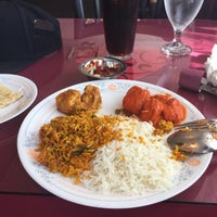 Foto diambil di Moghul Fine Indian Cuisine oleh Ace C. pada 9/22/2016