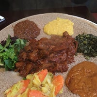 Foto tomada en Walia Ethiopian Cuisine  por Jeff V. el 2/14/2019