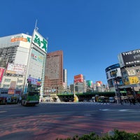 Photo taken at Shinjukuogado-W. Intersection by みく on 1/30/2023