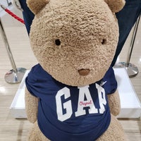 Gap Clothing Store