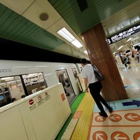 Photo taken at Tozai Line Odori Station (T09) by みく on 7/26/2022