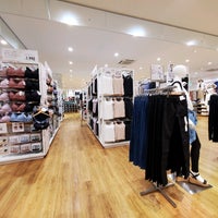 ユニクロ 372 Clientes ユニクロ 372 Clientes
