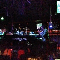 Photo taken at Ernie Biggs Chicago Style Dueling Piano Bar by Mike L. on 3/9/2013
