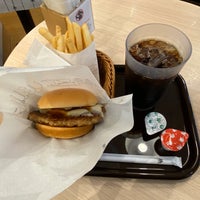 Photo taken at MOS Burger by ウッシー on 4/20/2020