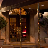 รูปภาพถ่ายที่ Hotel Lombardy โดย Hotel Lombardy เมื่อ 2/9/2016