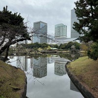 Photo taken at Hamarikyu Gardens by Emese S. on 4/4/2024