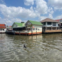 Photo taken at ท่าเรือเทเวศร์ (Thewes Pier) N15 by Wally P. on 2/22/2024