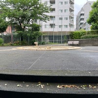 Photo taken at 青山公園 北地区 by shifuku on 5/15/2023