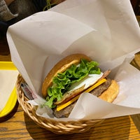 Photo taken at Freshness Burger by shifuku on 12/20/2020