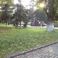 Photo taken at Пам&amp;#39;ятник Дмитру Менделєєву by Геннадий П. on 9/27/2012