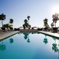 2/5/2016 tarihinde Loews Santa Monica Beach Hotelziyaretçi tarafından Loews Santa Monica Beach Hotel'de çekilen fotoğraf