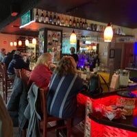 Foto scattata a Longboards Restaurant &amp;amp; Bar da Kevin V. il 1/3/2020