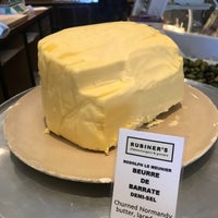 Photo taken at Rubiners Cheesemongers by Kevin V. on 2/9/2019