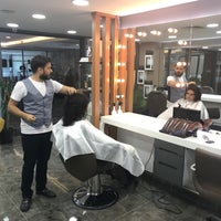 Photo taken at Kadir Alkan Hair Artist Bay Bayan Kuaför Solaryum Ağaoğlu My Club Bahçelievler by Kadir A. on 5/12/2017