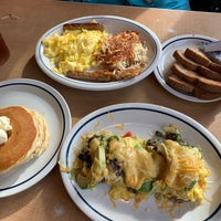 Photo taken at IHOP by Chia on 9/29/2018