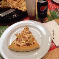 Foto diambil di Pizza Hut oleh Joao B. pada 6/28/2014