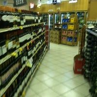 Photo taken at Spec&amp;#39;s Wines, Spirits &amp;amp; Finer Foods by Santiago C. on 10/26/2012