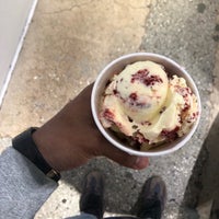 9/6/2019 tarihinde H 🇶🇦ziyaretçi tarafından Sprinkles Beverly Hills Ice Cream'de çekilen fotoğraf