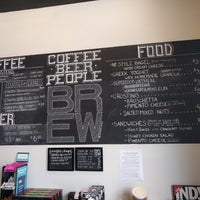 Foto tirada no(a) BREW | Coffee Bar por Adrienne S. em 9/4/2017