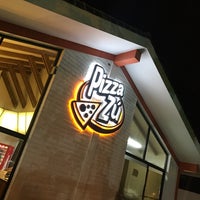 รูปภาพถ่ายที่ Pizza Zú โดย G. Gabriel R. เมื่อ 2/2/2017