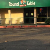 Photo taken at Round Table Pizza by Miss M on 1/6/2013