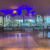 Foto scattata a Renaissance Newport Beach Hotel da Ahsan A. il 6/21/2019