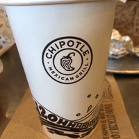 Photo taken at Chipotle Mexican Grill by Clotilde G. on 10/12/2019