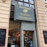 รูปภาพถ่ายที่ Berliner Kaffeerösterei โดย Khalid A. เมื่อ 2/22/2023