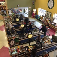Photo taken at People&amp;#39;s Food Co-op by grow_be on 3/5/2017