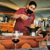 Foto diambil di El Panorama Restaurant oleh Sigifredo V. pada 5/9/2022
