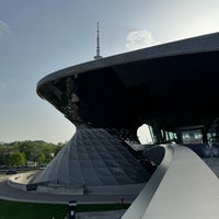 Снимок сделан в BMW Welt пользователем Kevinkks 4/11/2024