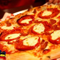 Das Foto wurde bei Joe’s New York Pizza von Joe’s New York Pizza am 2/8/2016 aufgenommen