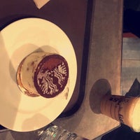 Foto scattata a Starbucks da Esma B. il 2/4/2018