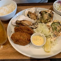 Photo taken at Oyster Table by かーたん on 9/10/2019