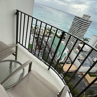 รูปภาพถ่ายที่ Waikiki Beach Marriott Resort &amp;amp; Spa โดย Mark เมื่อ 4/6/2024