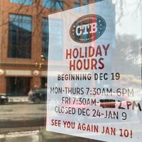Photo taken at Collegetown Bagels by Mark on 12/28/2022