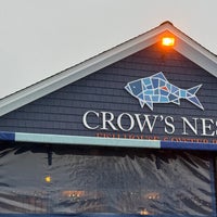 Foto diambil di Crow&amp;#39;s Nest Restaurant oleh Mark pada 12/18/2023