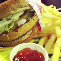 12/24/2012にBrad W.がFat Burgerで撮った写真