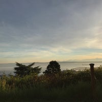 Photo taken at Betty Bowen Viewpoint by Rohan M. on 5/22/2017