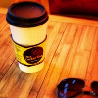 รูปภาพถ่ายที่ The Coffee Cup โดย Used Car Ricky เมื่อ 5/2/2013