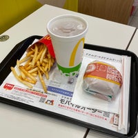 Photo taken at McDonald&amp;#39;s by Atsuki I. on 8/1/2022