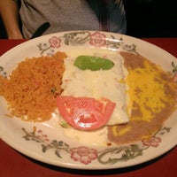 Снимок сделан в Ixtapa Family Mexican Restaurant пользователем Jerome H. 11/25/2012