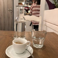 Foto tirada no(a) MyRaw Café por Terezka B. em 5/21/2019