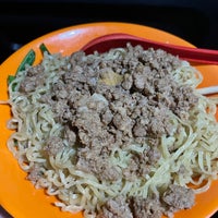 Photo taken at Bakmi Lung Kee by Mike B. on 2/27/2022