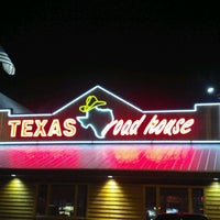 Photo taken at Texas Roadhouse by Linda T. on 2/1/2013