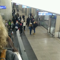 Photo taken at Linja-autoasema / Kaukoliikenteen terminaali by Joonas on 12/4/2016